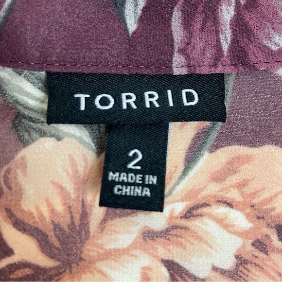 Torrid Chiffon Tunic Top Floral Burgundy Hi Lo 3/4 Roll Tab Sleeve Size 2X - Picture 10 of 11